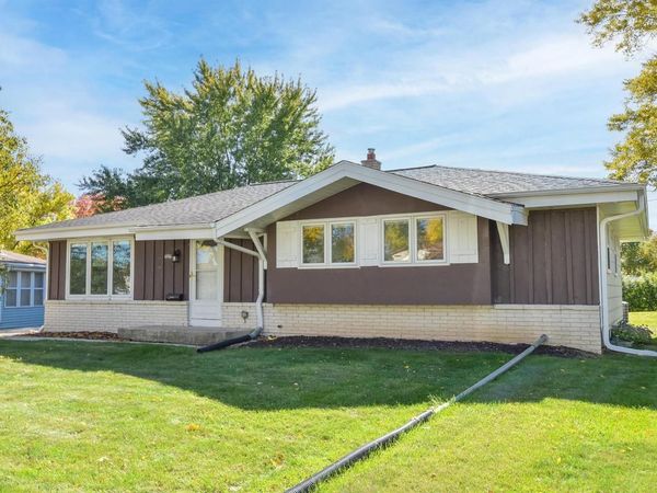 6941 N 89th STREET, Milwaukee, WI 53224