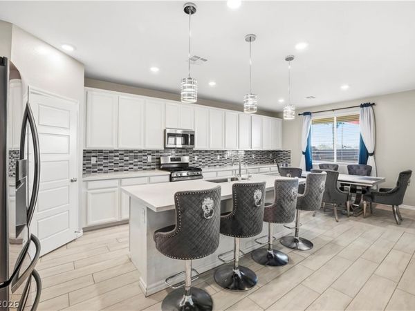 2905 Gaffer Film Street, Las Vegas, NV 89156