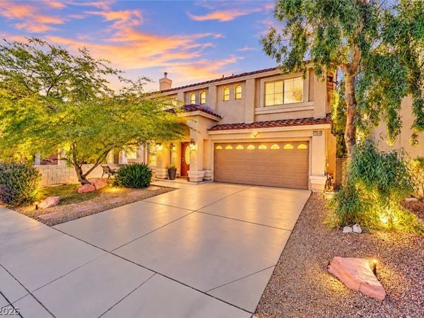 10648 W Medicine Bow Street , Las Vegas, NV 89183