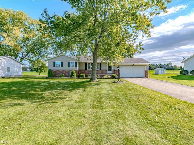149 Pine Street, Creston, OH 44217 Photo 2