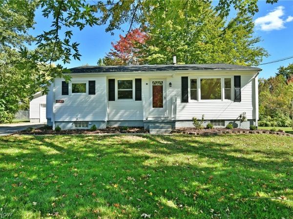 4944 Myrtle Avenue NW, Warren, OH 44483