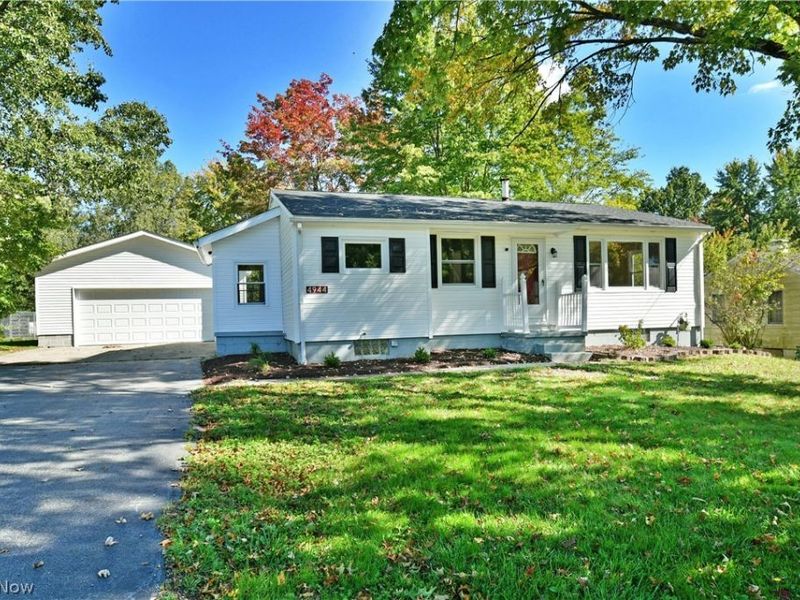 4944 Myrtle Avenue NW, Warren, OH 44483 Photo 4