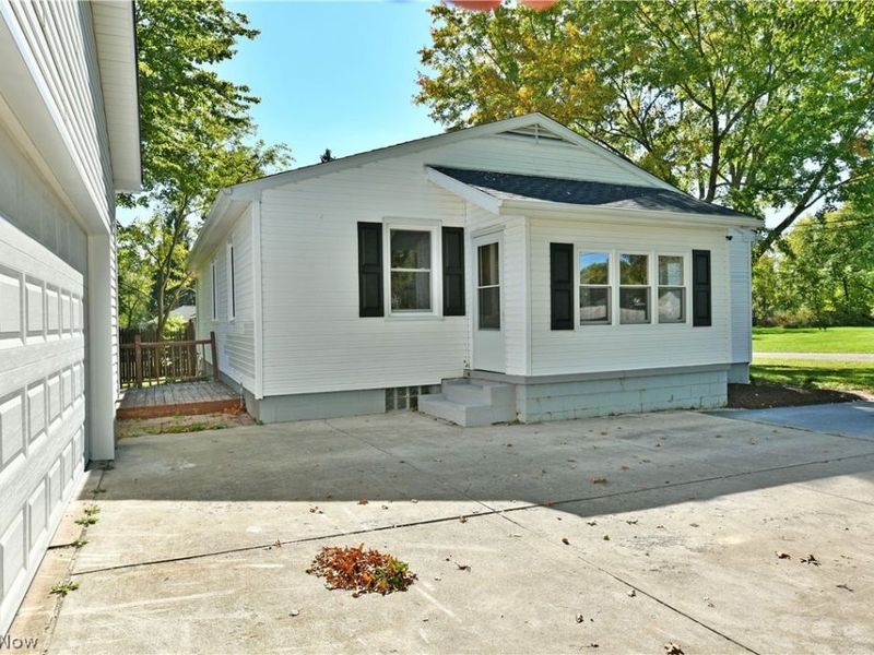 4944 Myrtle Avenue NW, Warren, OH 44483 Photo 6