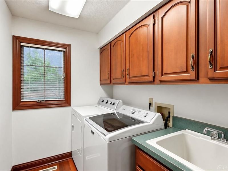 1974 Appian Way, Springfield, OH 45503 Photo 28