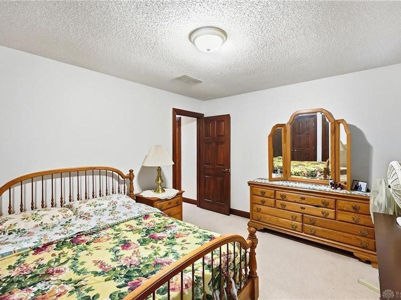 1974 Appian Way, Springfield, OH 45503 Photo 30