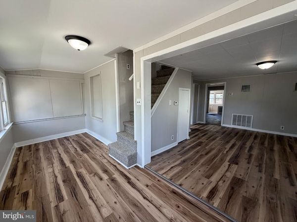21 E PITTSFIELD STREET, PENNSVILLE, NJ 08070