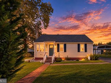229 MAURY AVENUE, BOWLING GREEN, VA 22427