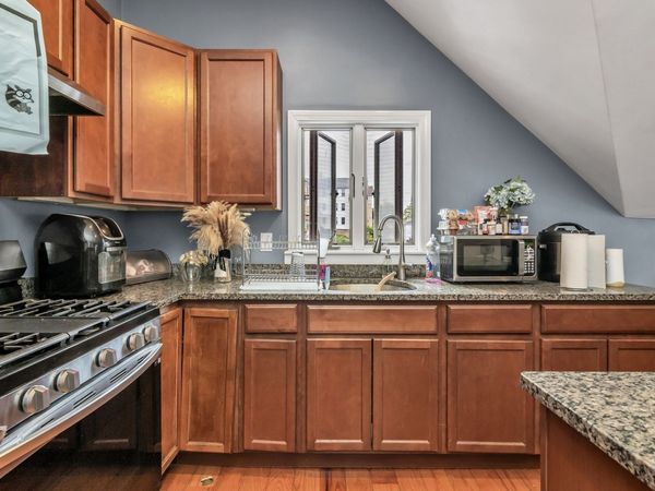 7 S Harlem St, Unit 3, Worcester, MA 01610
