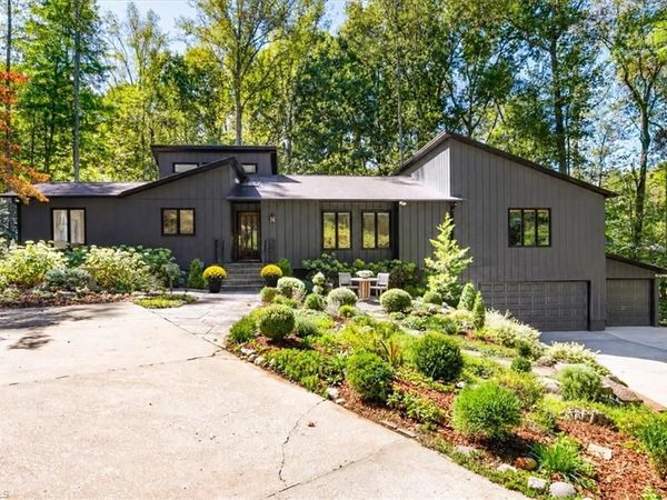 8005 Eastridge Road, Oak Ridge, NC 27310
