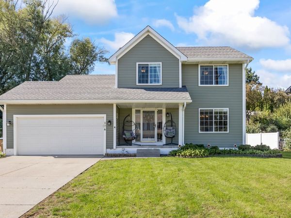 176 Burr Oak Boulevard, Pleasant Hill, IA 50327