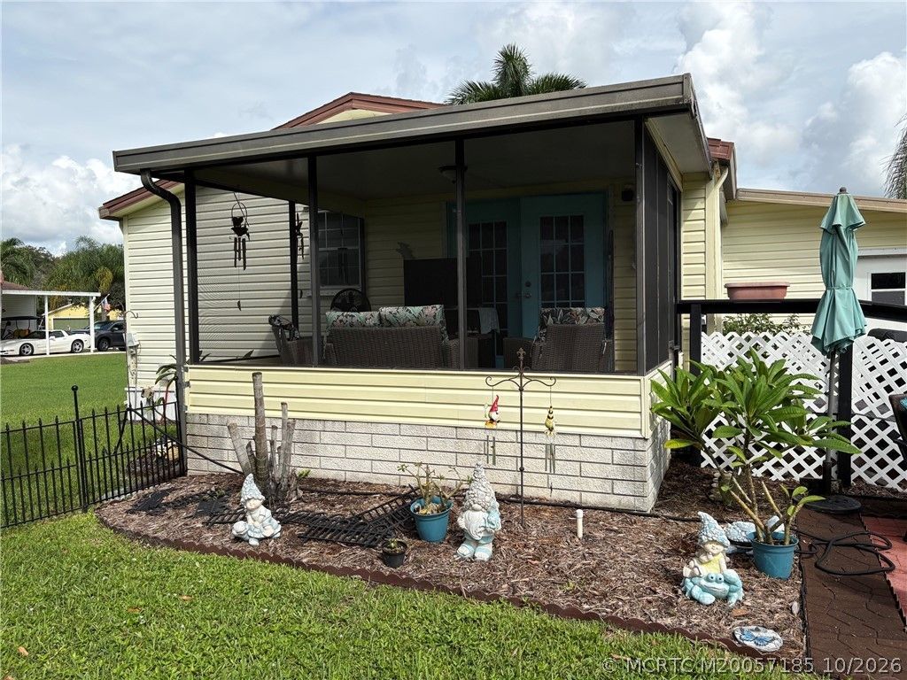 2460 SW Versailles Terrace , Stuart, FL 34997 Photo