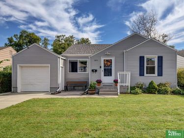 3853 N 65th Street, Omaha, NE 68104