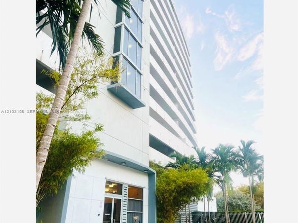 36 NW 6th Ave , Unit 806, Miami, FL 33128