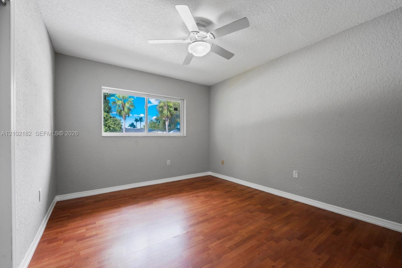 19715 SW 87th Pl , Cutler Bay, FL 33157 Photo