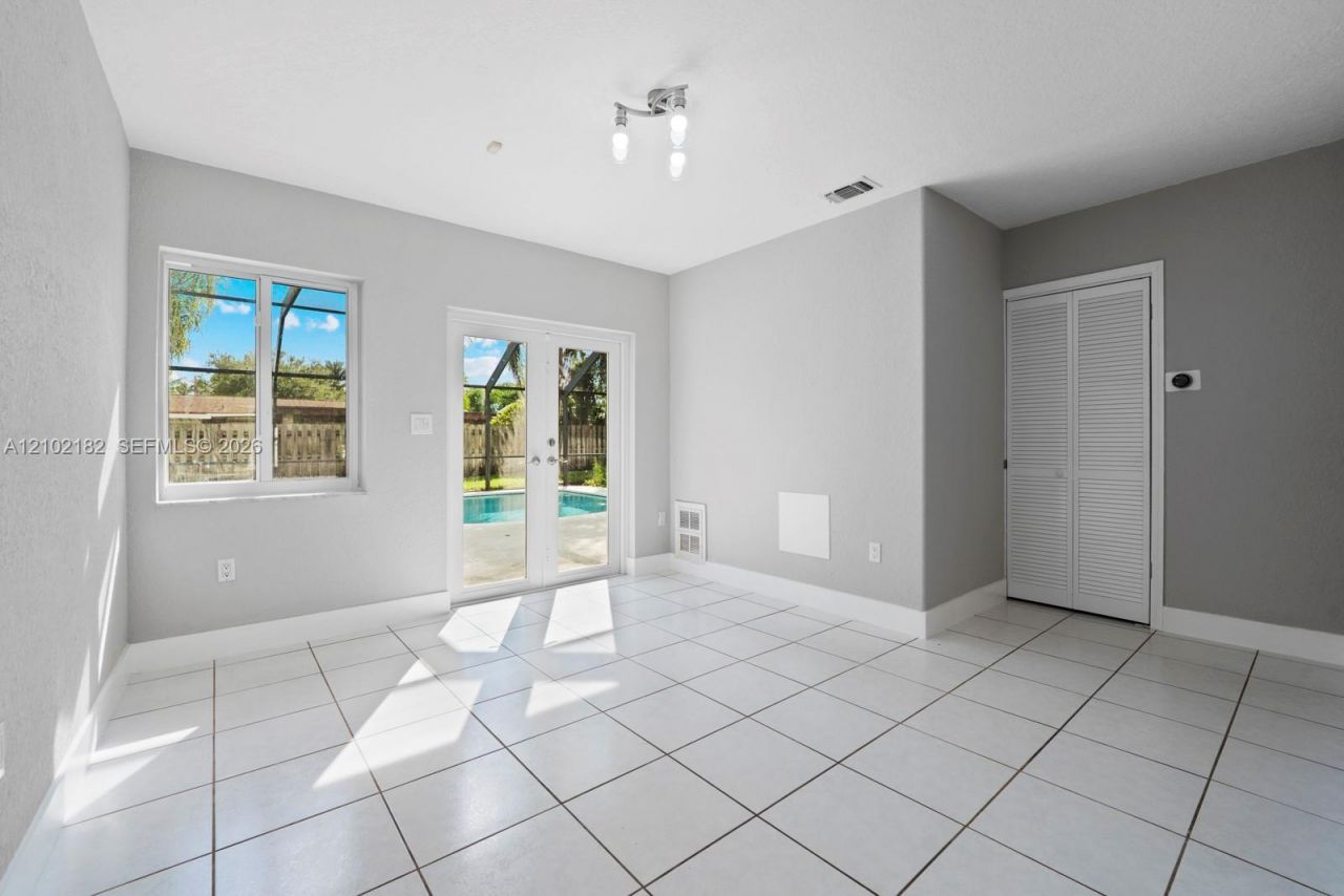 19715 SW 87th Pl , Cutler Bay, FL 33157 Photo