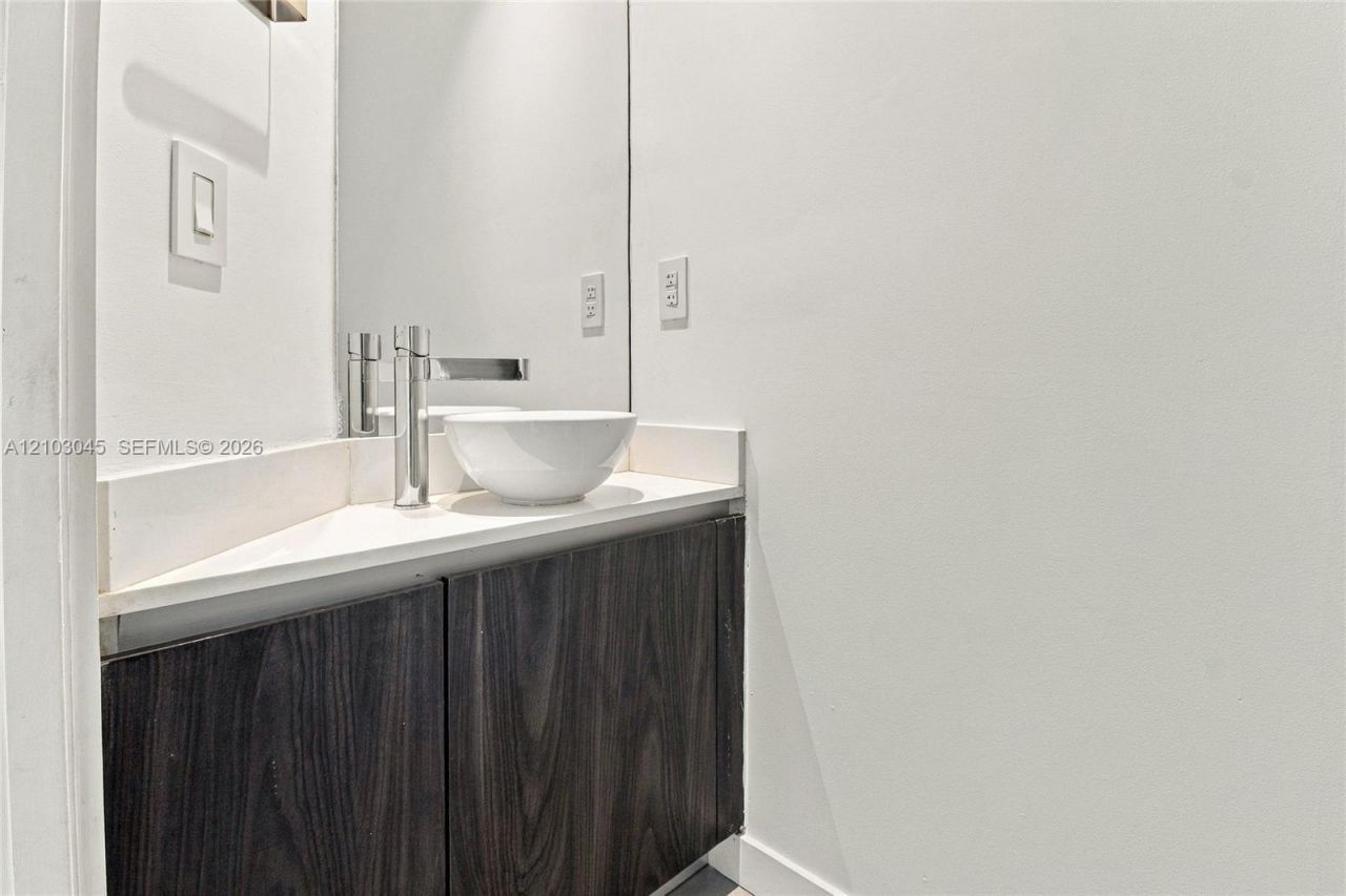 480 NE 31st St , Unit 4601, Miami, FL 33137 Photo