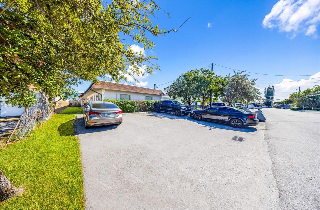 240 SE 9th Ave , Pompano Beach, FL 33060 Photo