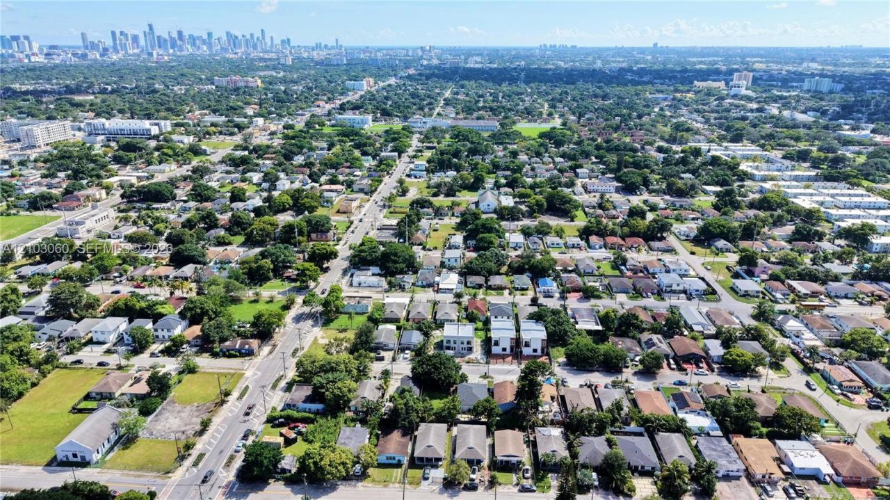 1825 NW 68th Ter, Miami, FL 33147 Photo