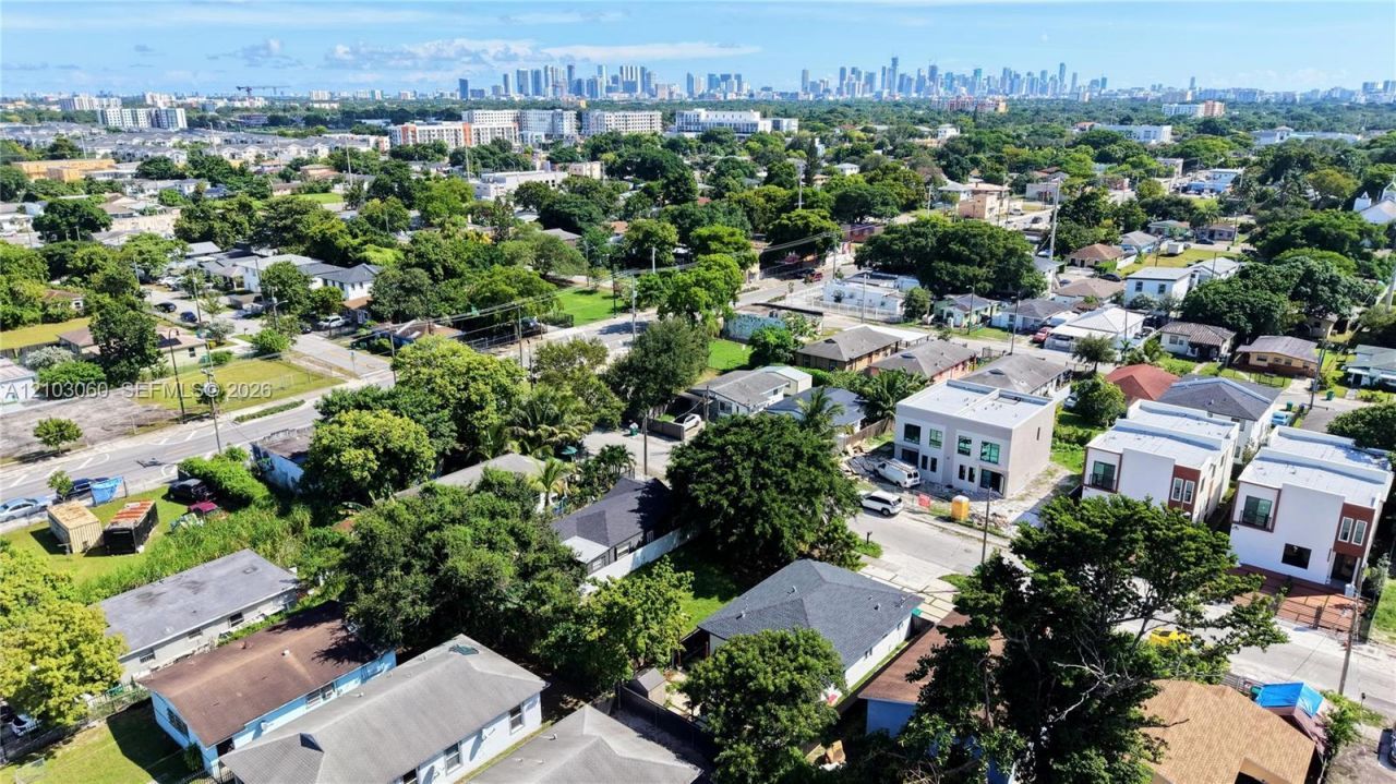 1825 NW 68th Ter, Miami, FL 33147 Photo
