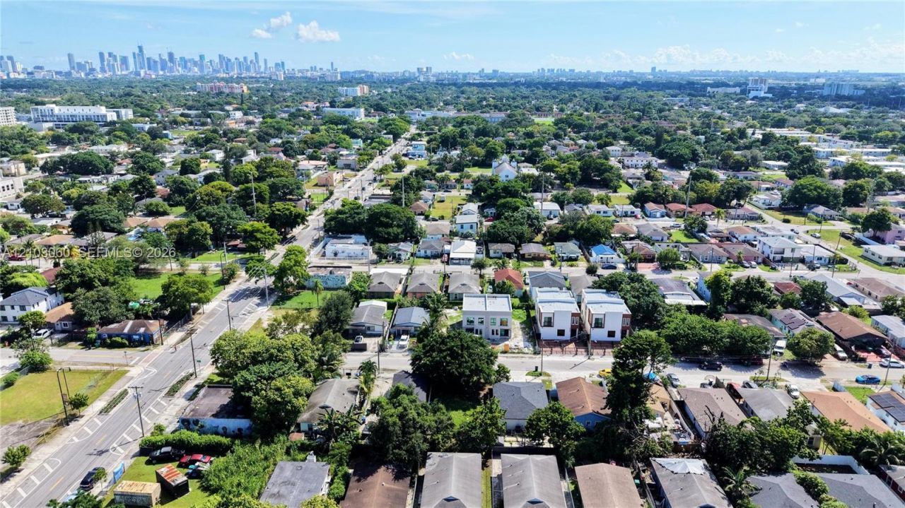1825 NW 68th Ter, Miami, FL 33147 Photo