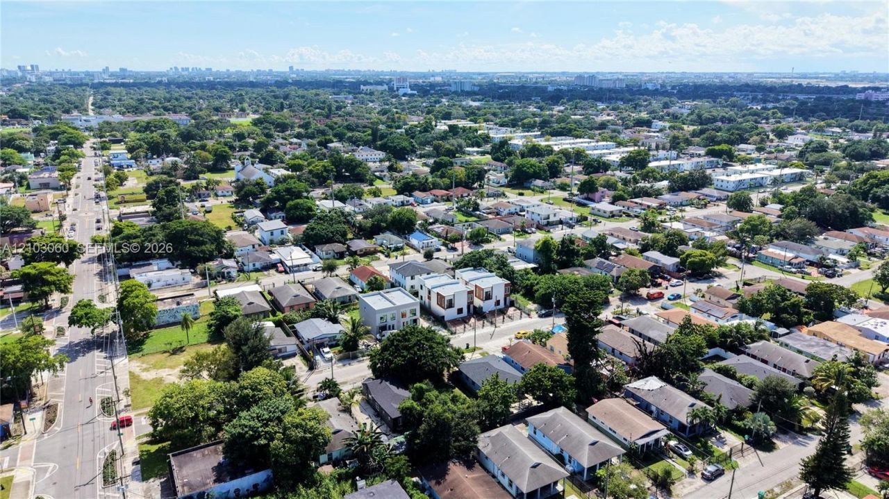 1825 NW 68th Ter, Miami, FL 33147 Photo