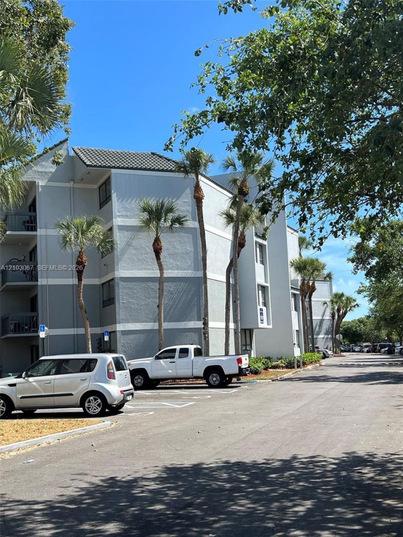 1900 N Congress Ave , Unit 411, West Palm Beach, FL 33401 Photo
