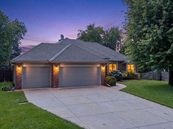 16329 Valley Street, Omaha, NE 68130