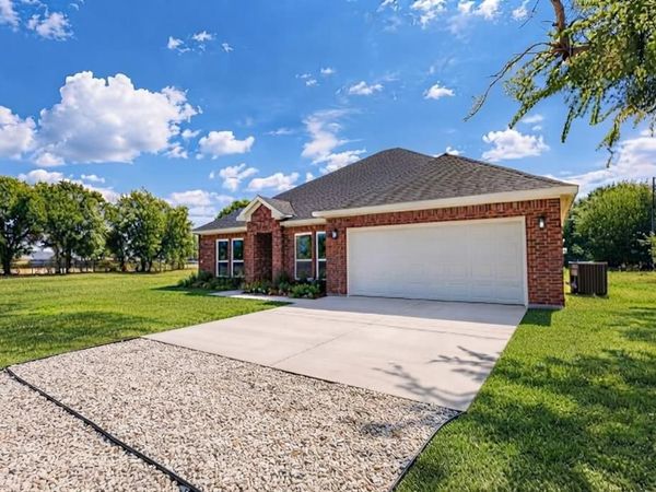 1659 County Road 613, Farmersville, TX 75442