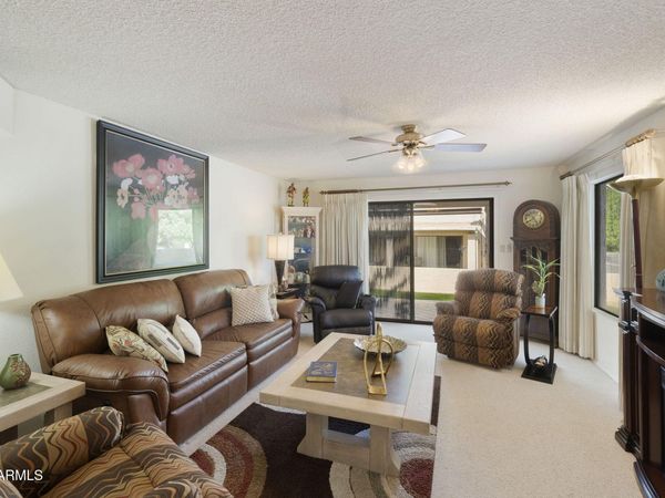 734 S ARROWWOOD Way, Mesa, AZ 85208
