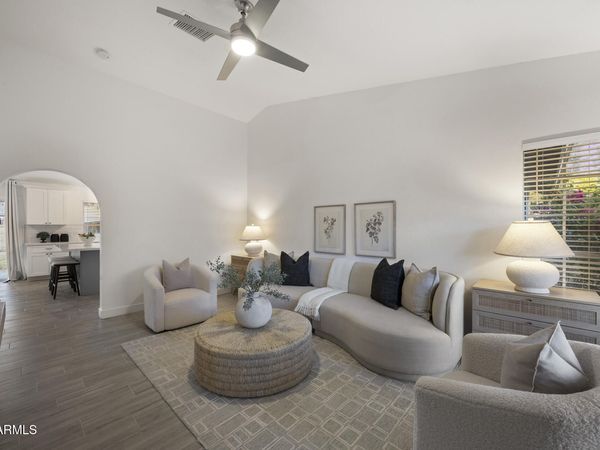 928 E HOPE Street, Mesa, AZ 85203