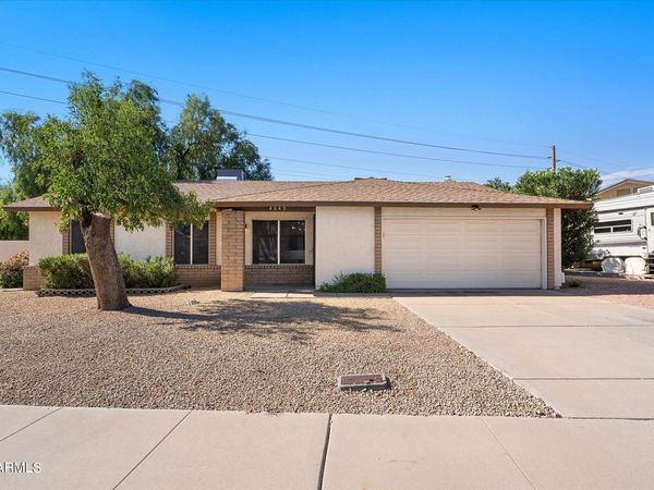 4645 E LA PUENTE Avenue, Phoenix, AZ 85044