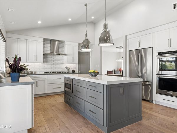 6902 E SWEETWATER Avenue, Scottsdale, AZ 85254