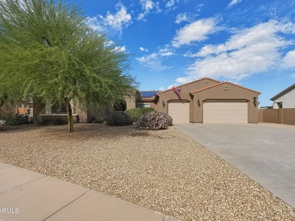 18428 W MONTEBELLO Avenue, Litchfield Park, AZ 85340