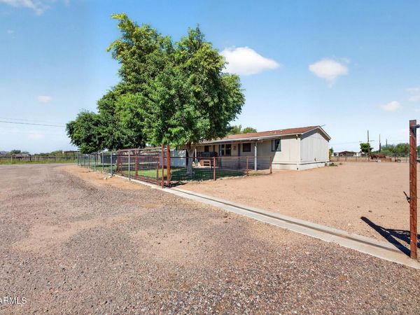 35081 N Tombstone Street, San Tan Valley, AZ 85140
