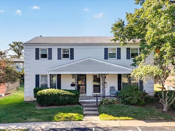 10440 Willowdale Drive , St Louis, MO 63146