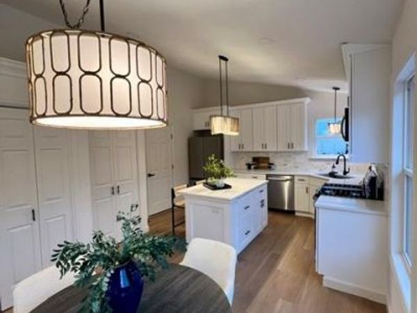 2386 Fairway Drive, High Ridge, MO 63049