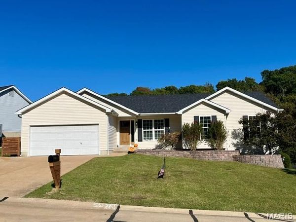 2386 Fairway Drive, High Ridge, MO 63049