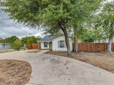 1239 Lonsdale Avenue, Dallas, TX 75217