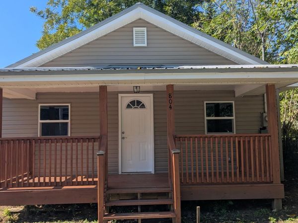 804 Virginia Ave, Harriman, TN 37748