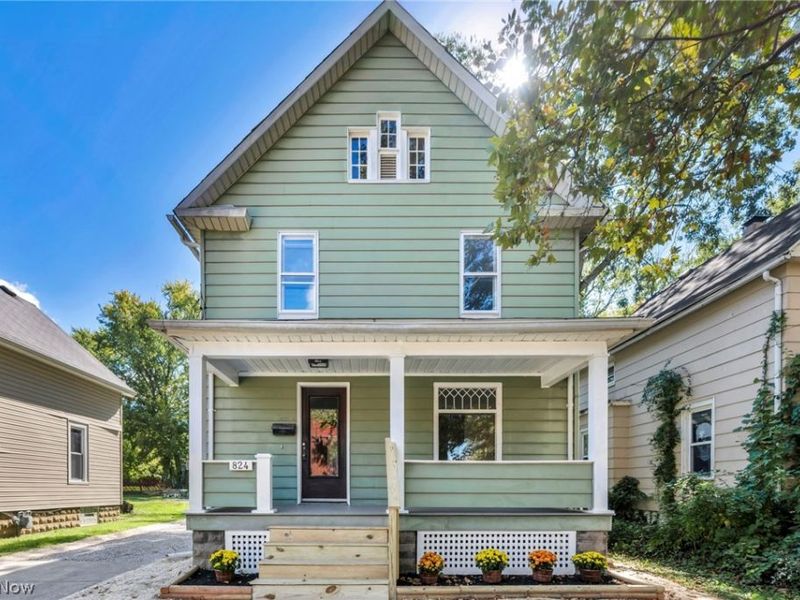824 W 58th Street, Ashtabula, OH 44004 Photo 1