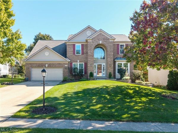 853 Edgar Lane , Brunswick, OH 44212
