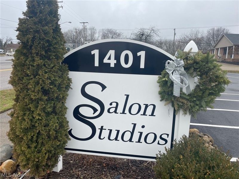 1401 W Maple Street, North Canton, OH 44720 Photo 3