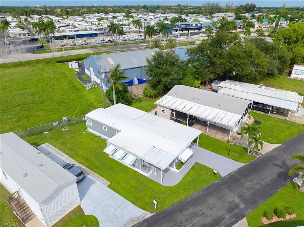 160 Adrienne Dr , Fort Myers, FL 33908 Photo