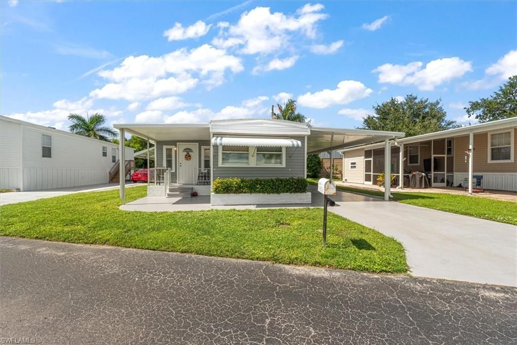 160 Adrienne Dr , Fort Myers, FL 33908 Photo