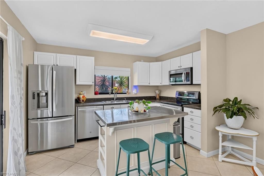 1428 Park Shore Cir, Unit 4, Fort Myers, FL 33901 Photo