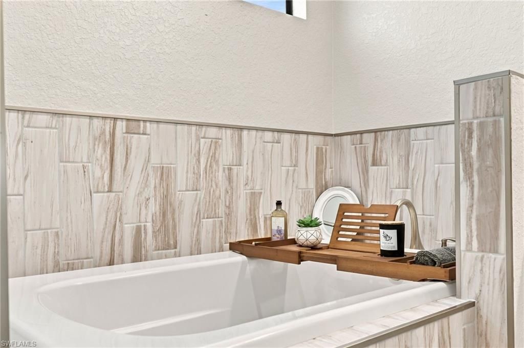 2323 NW 43rd Ave, Cape Coral, FL 33993 Photo