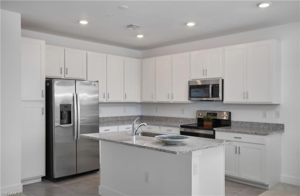 26381 Coco Cay Cir, Bonita Springs, FL 34135 Photo