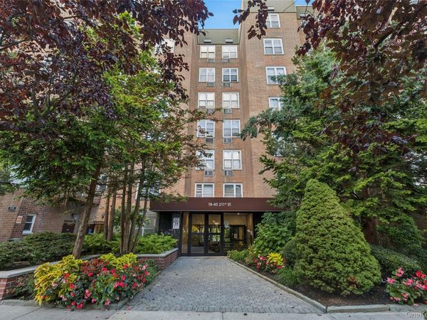 18-40 211th Street , Unit 3J, Bayside, NY 11360