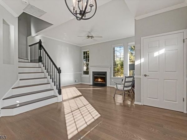 31 Witherspoon Ct, Morris, NJ 07960