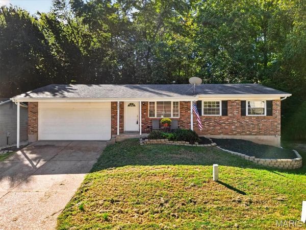 5034 Country Valley Drive, Imperial, MO 63052